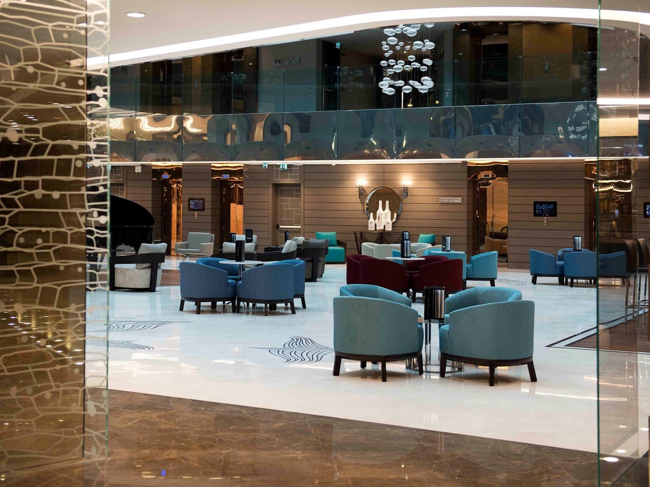 restaurants_bond_urban_bar_blue_1280x960